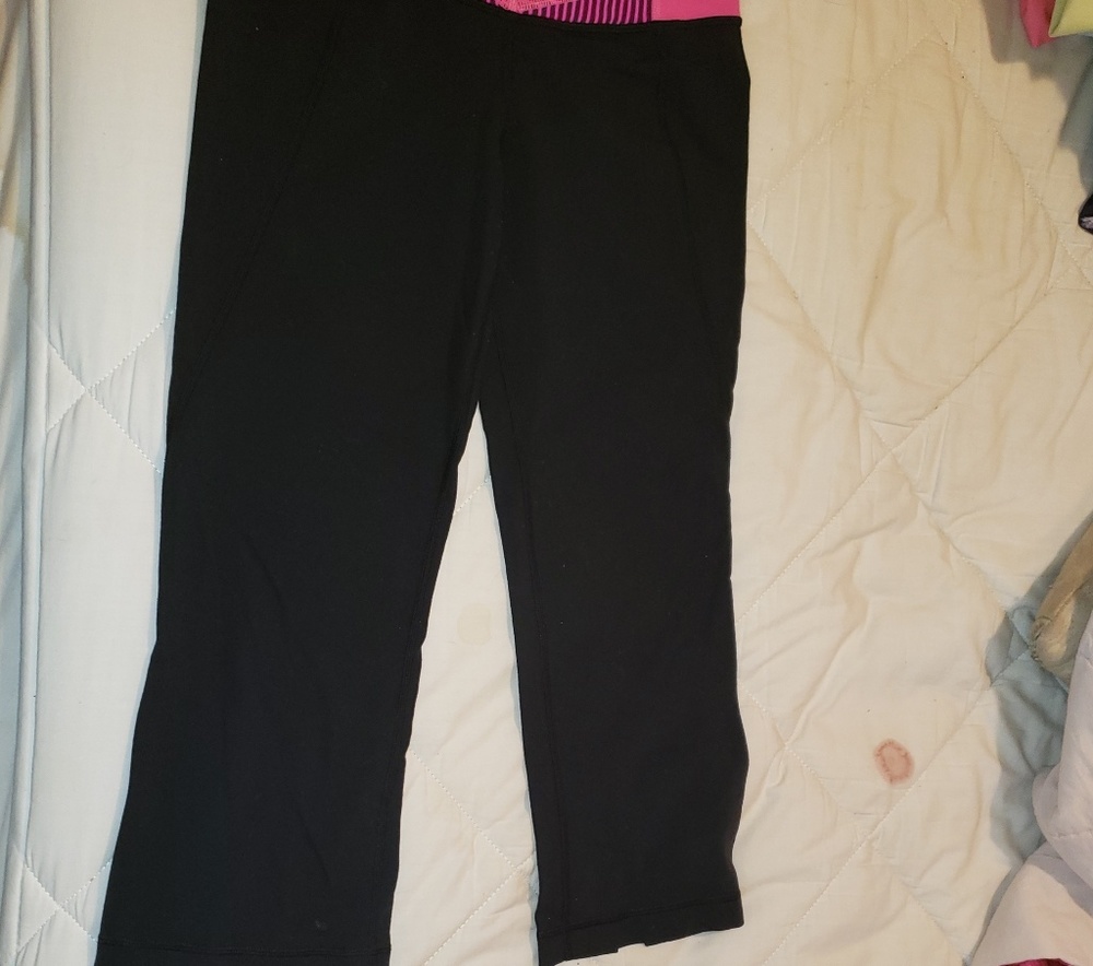 Lululemon Gather & Crow Capris